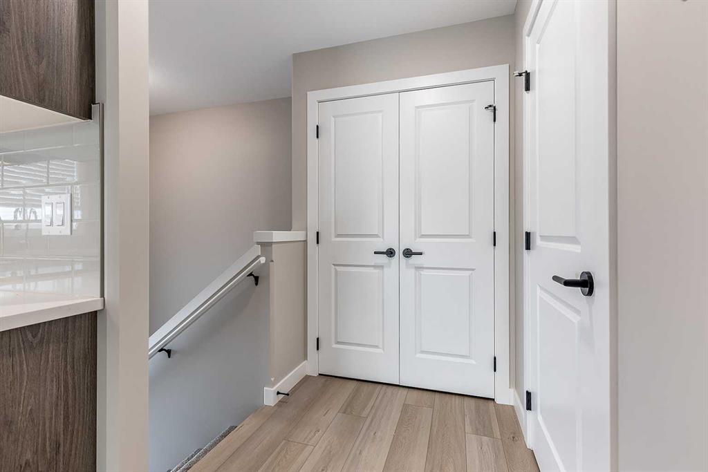 192 Somerset Way SE Unit: 1-4