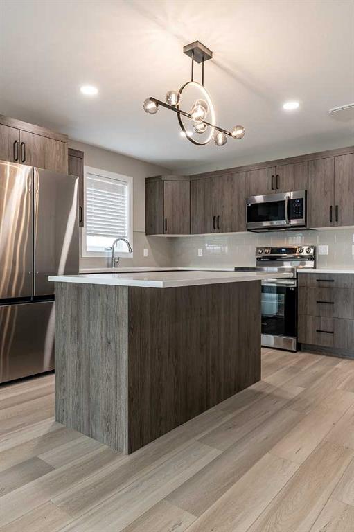 192 Somerset Way SE Unit: 1-4
