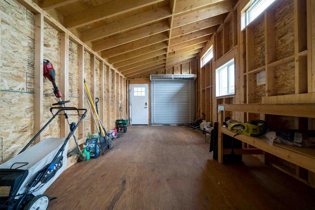 8 Taylor Court SE