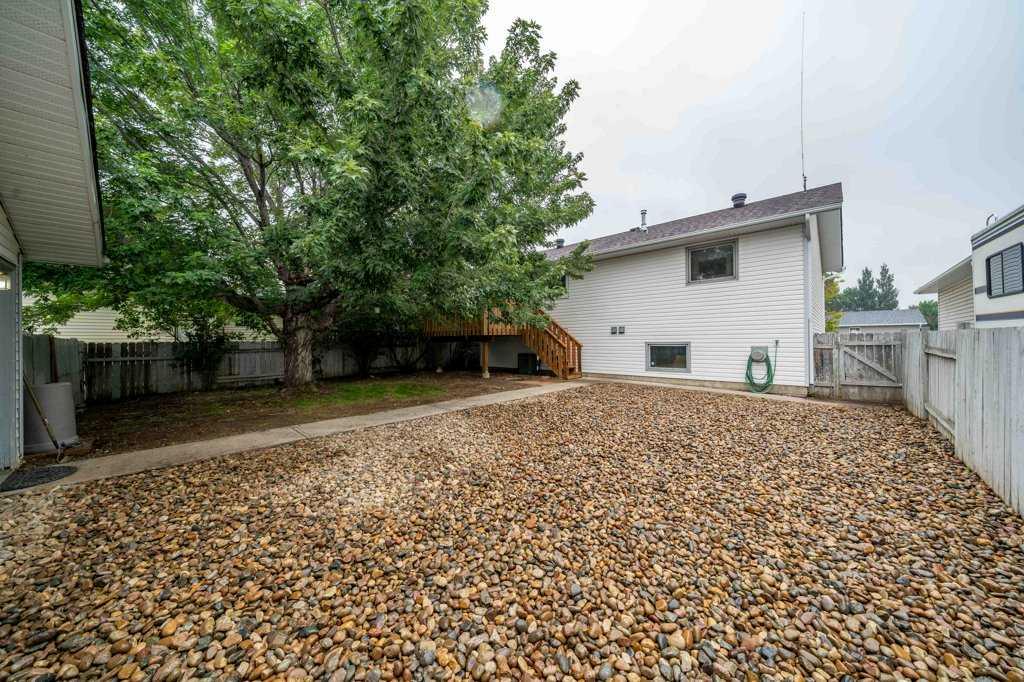 512 Hemingway Crescent NE