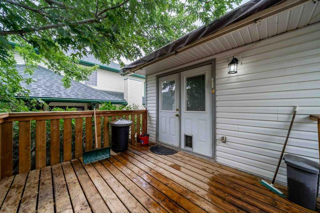512 Hemingway Crescent NE