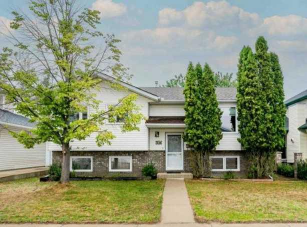 512 Hemingway Crescent NE