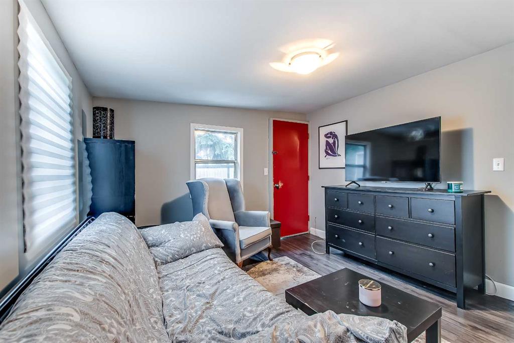 2460 Southview Drive SE Unit: 4