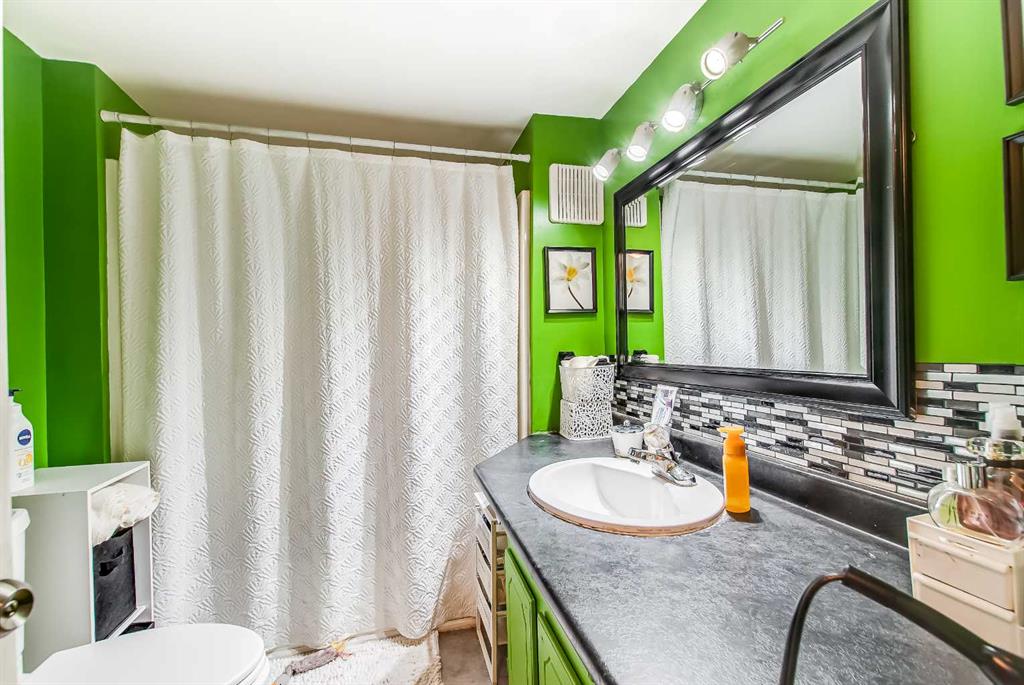 2460 Southview Drive SE Unit: 4