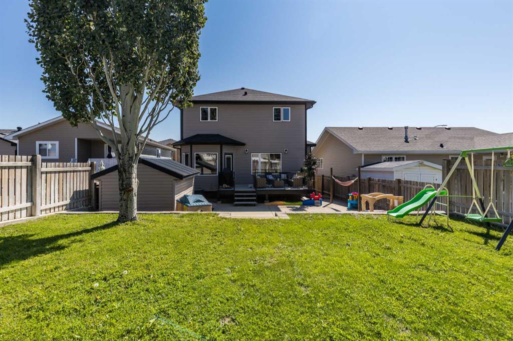 84 Terrace View NE