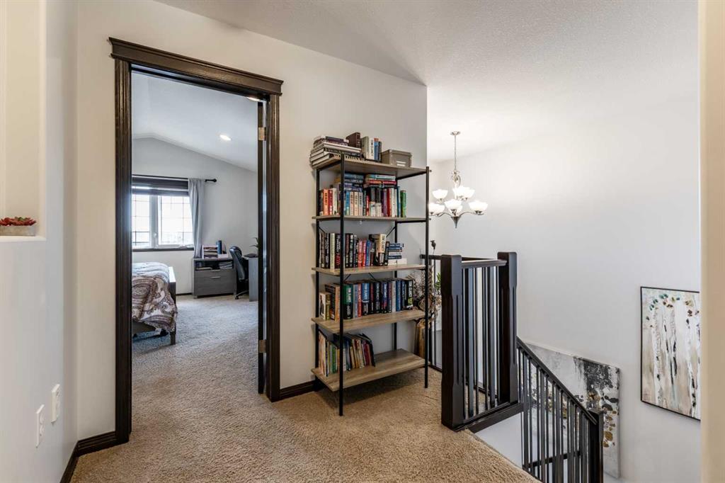 84 Terrace View NE