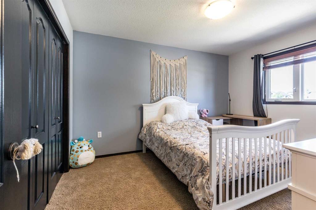 84 Terrace View NE
