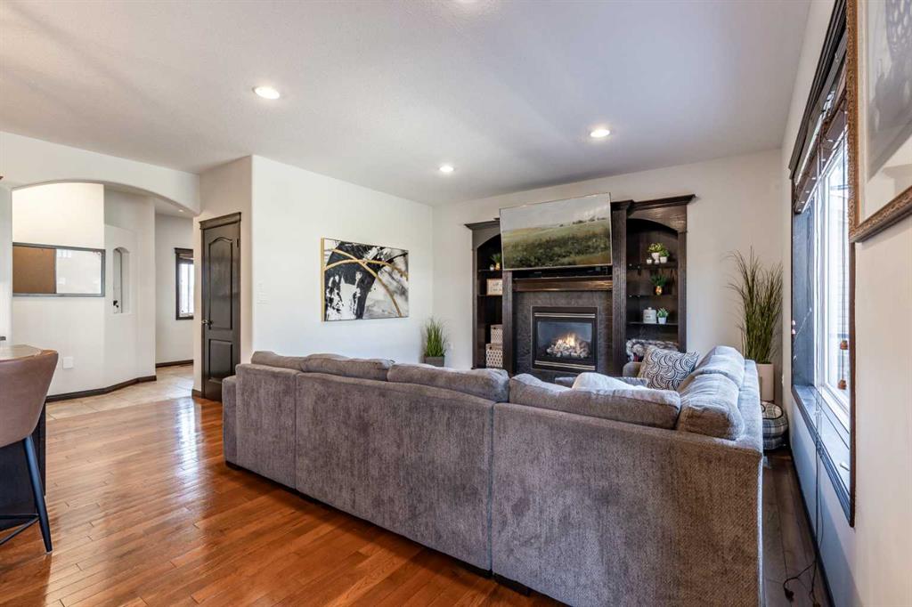 84 Terrace View NE