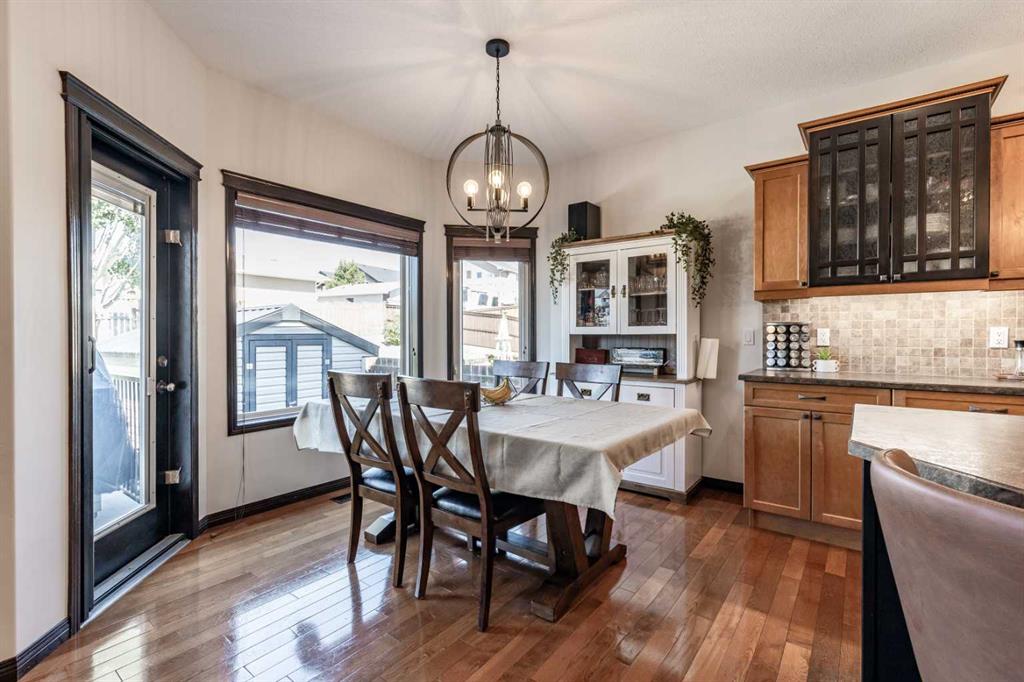 84 Terrace View NE