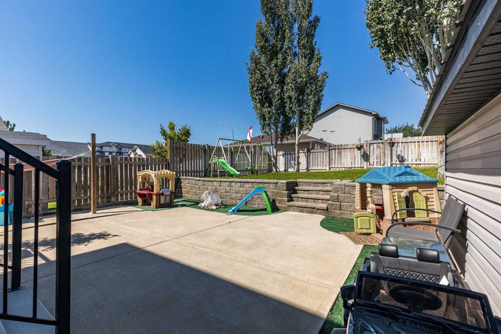 84 Terrace View NE