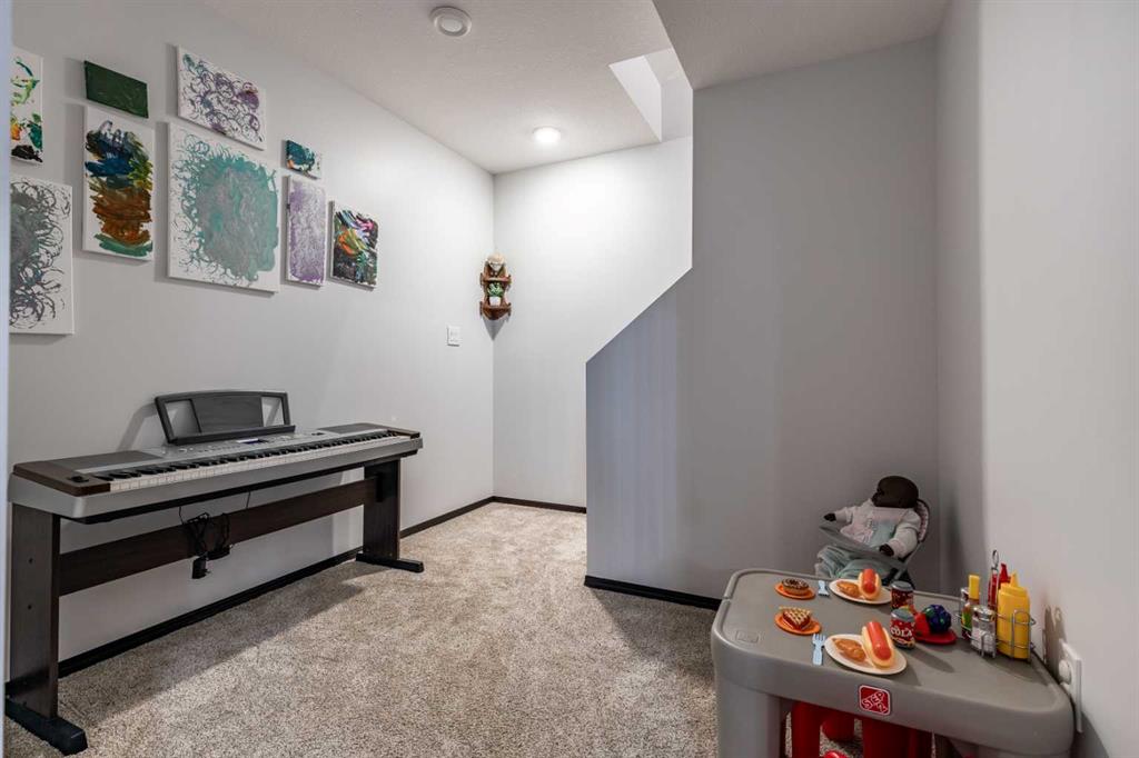 84 Terrace View NE