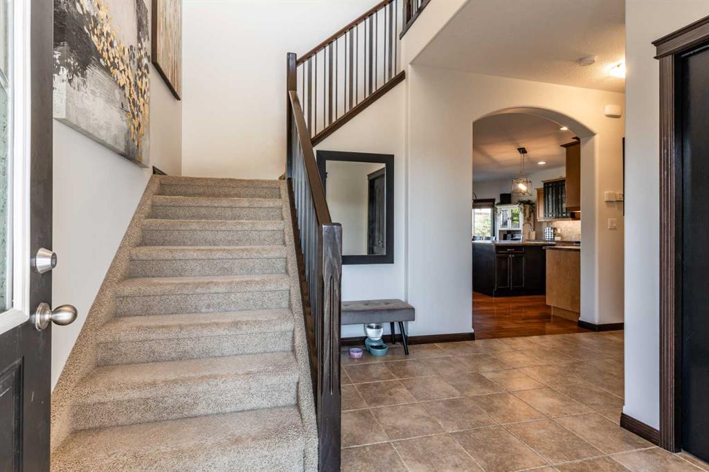 84 Terrace View NE