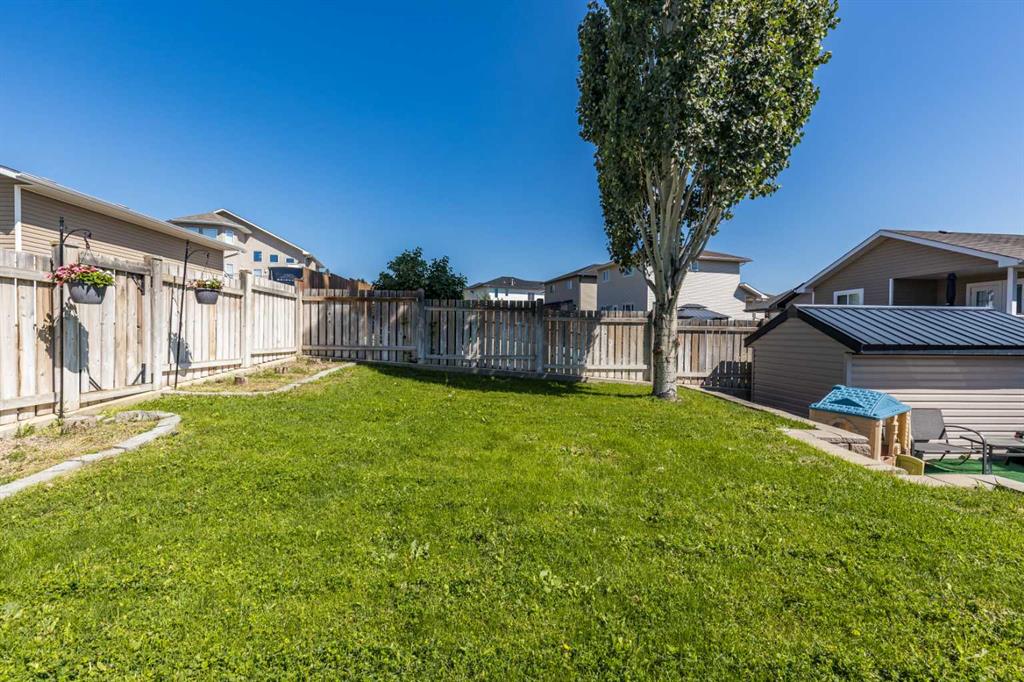 84 Terrace View NE