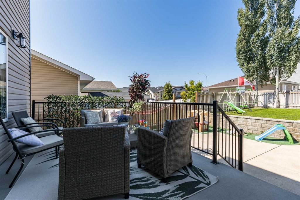 84 Terrace View NE