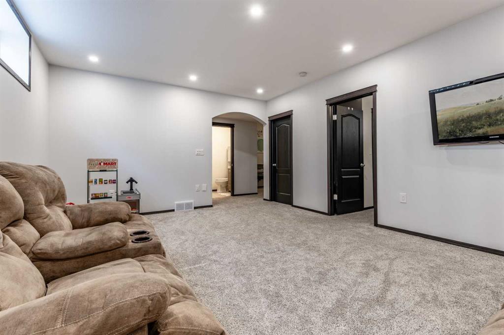 84 Terrace View NE
