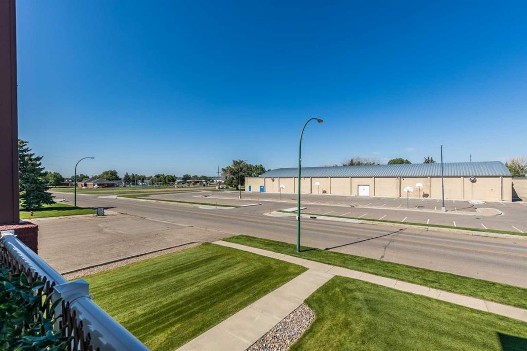 105 Main Street S Unit: 209