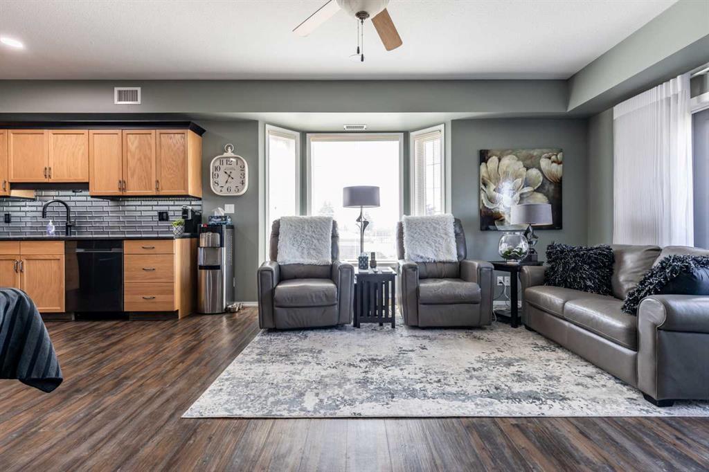 105 Main Street S Unit: 209