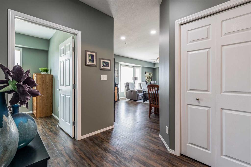 105 Main Street S Unit: 209