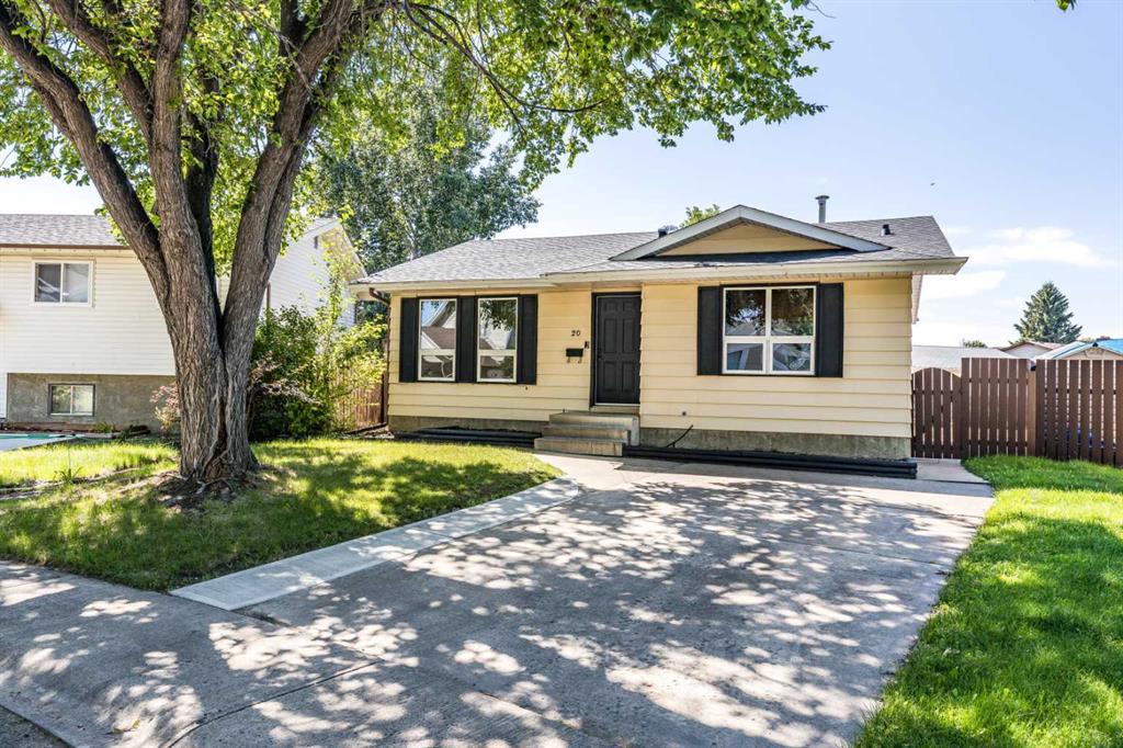 20 Rossland Bay SE