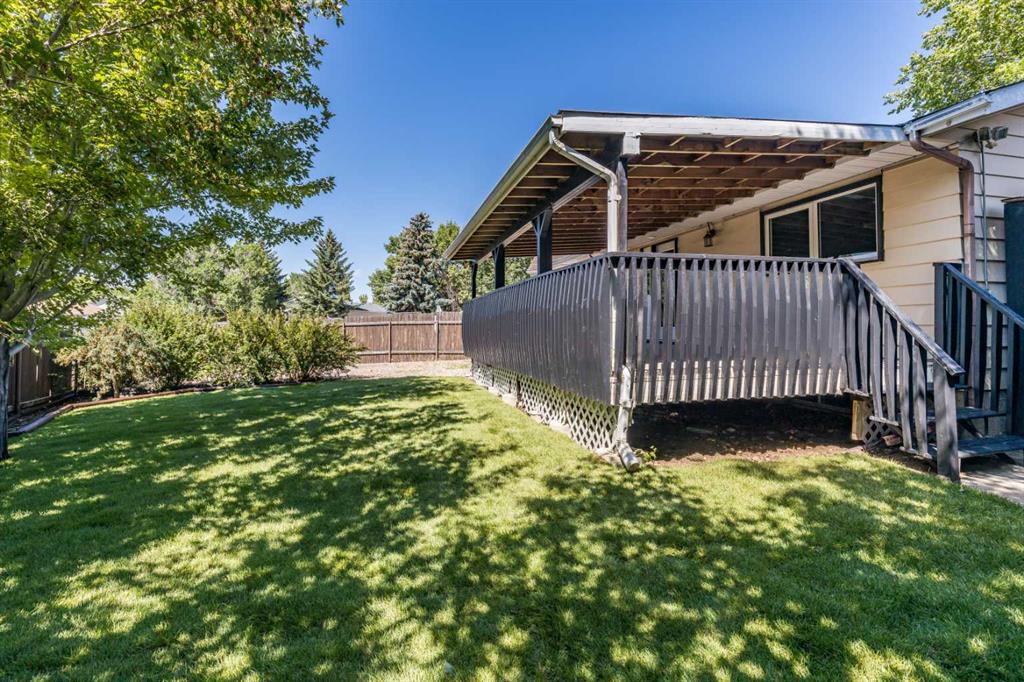 20 Rossland Bay SE