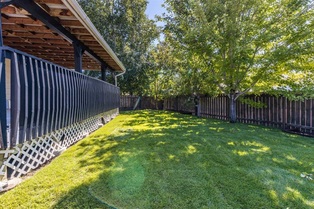 20 Rossland Bay SE