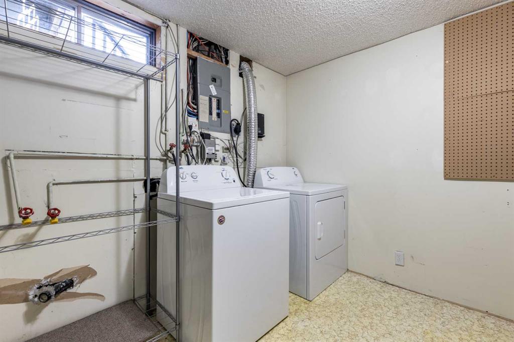 20 Rossland Bay SE