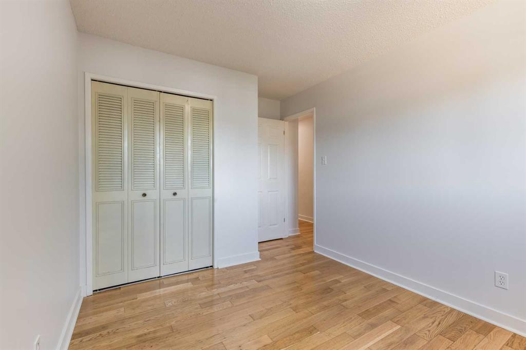 20 Rossland Bay SE