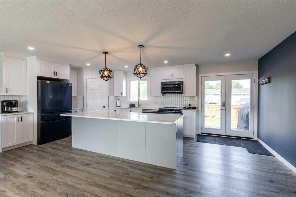 83 Ross Glen Crescent SE