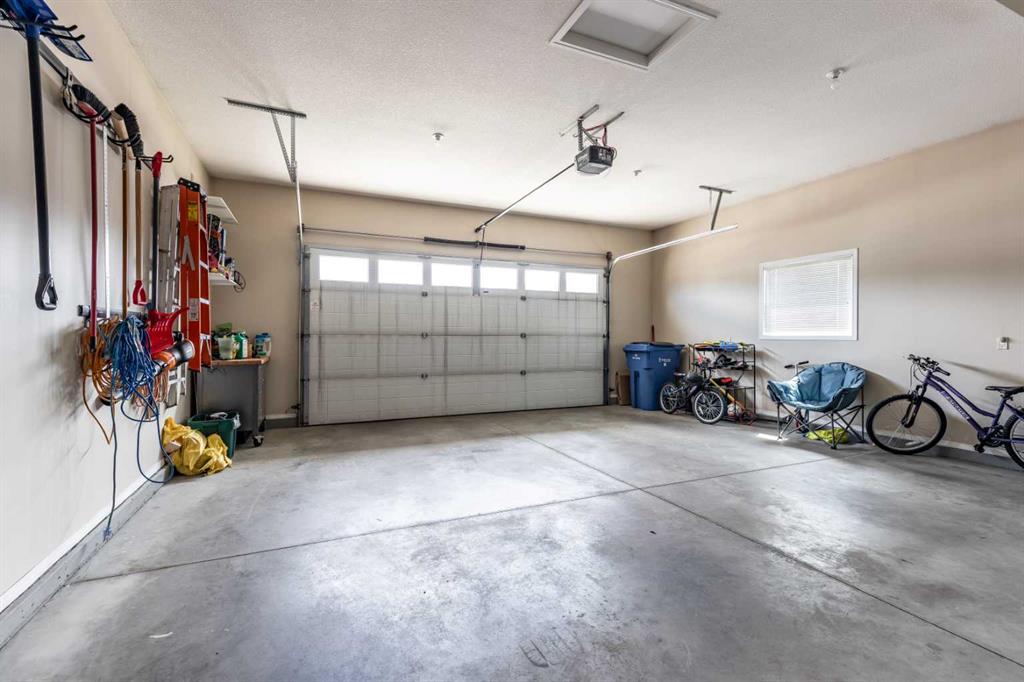 48 Somerside Way SE