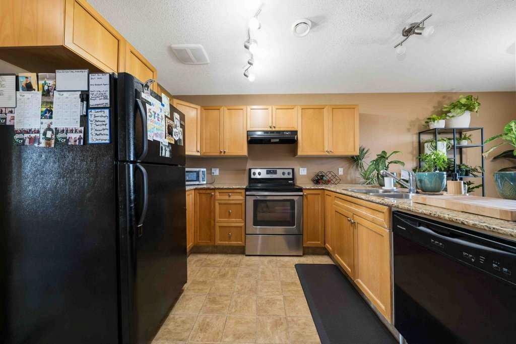 222 Northlands Pointe NE