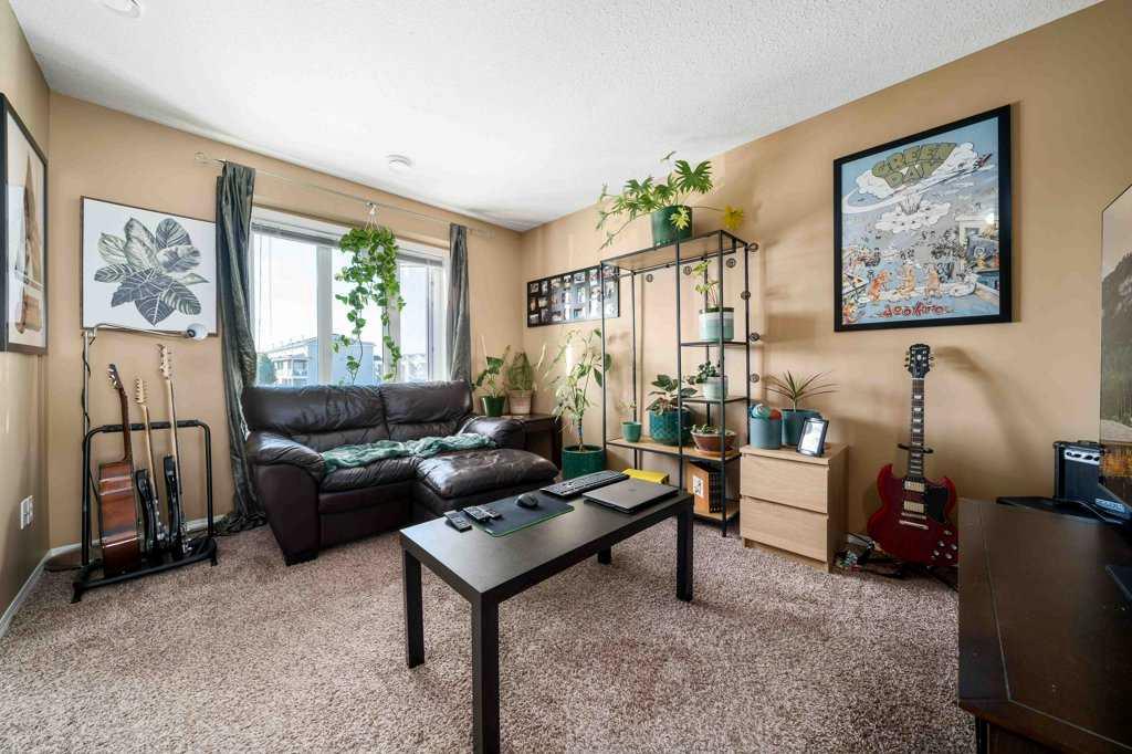 222 Northlands Pointe NE
