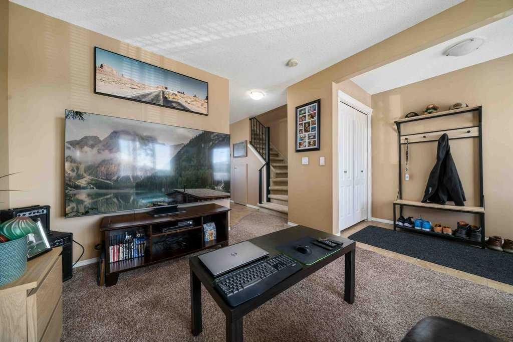 222 Northlands Pointe NE