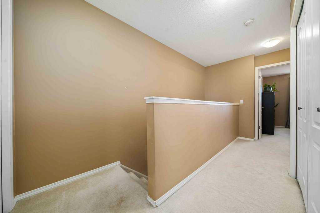 222 Northlands Pointe NE