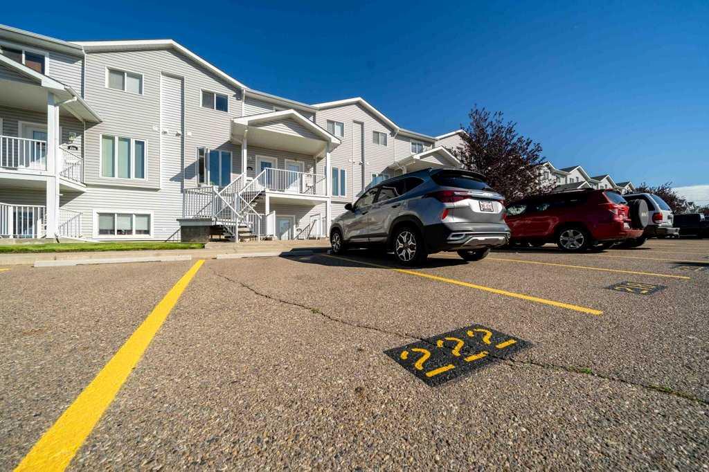 222 Northlands Pointe NE