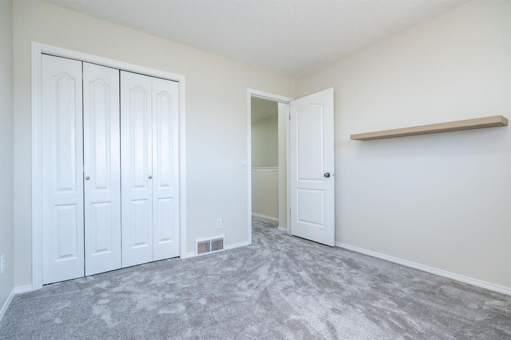 12 Northlands Pointe
