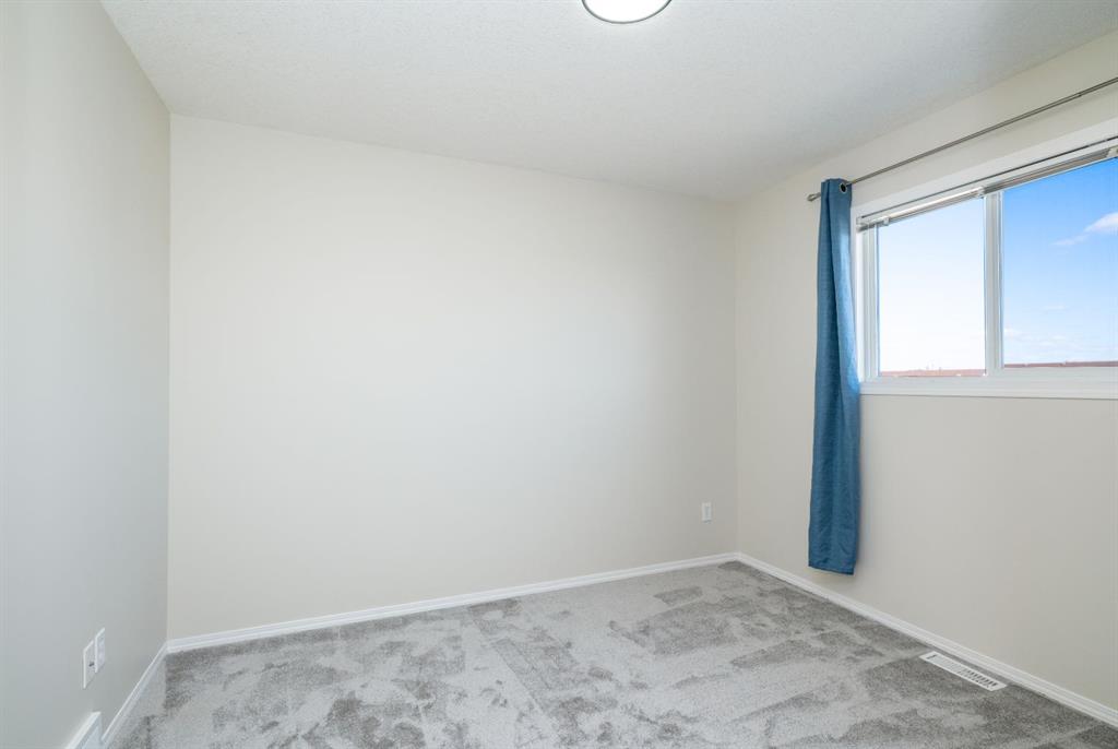 12 Northlands Pointe