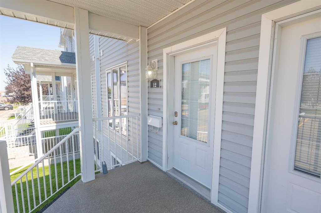 12 Northlands Pointe
