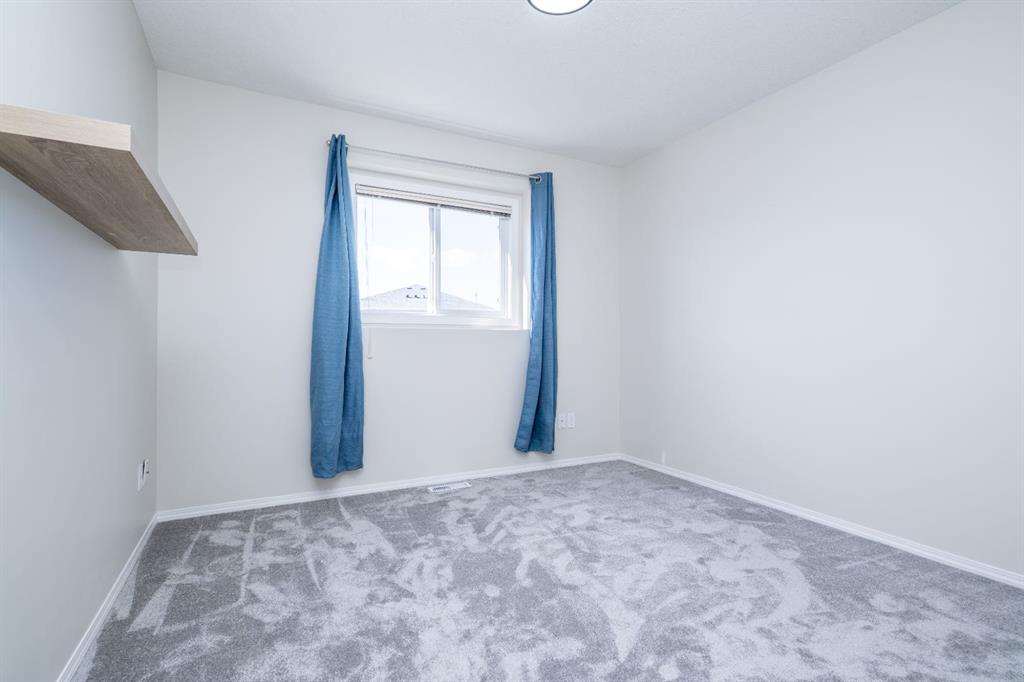 12 Northlands Pointe