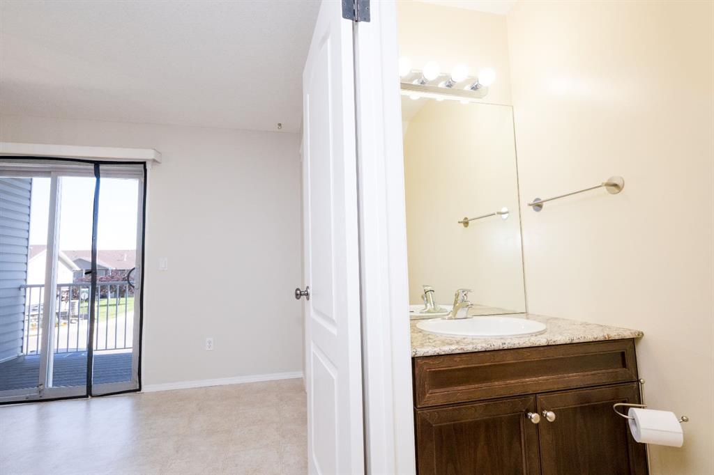 12 Northlands Pointe
