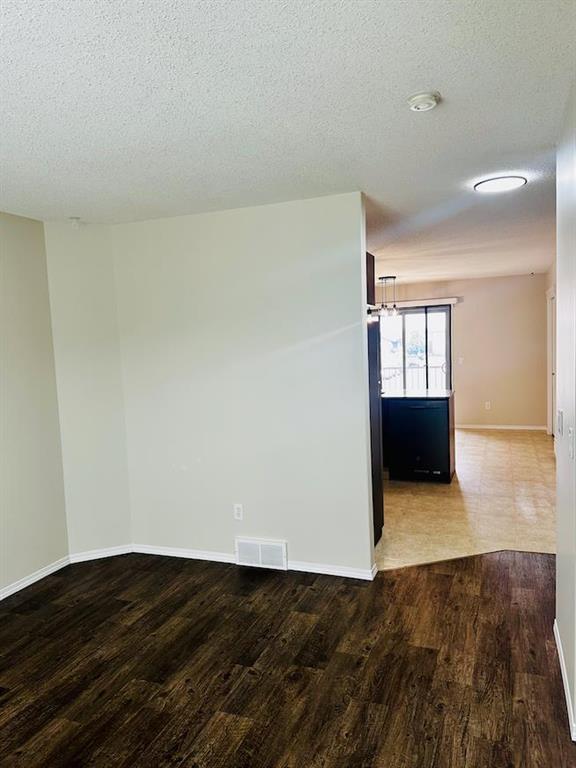 12 Northlands Pointe