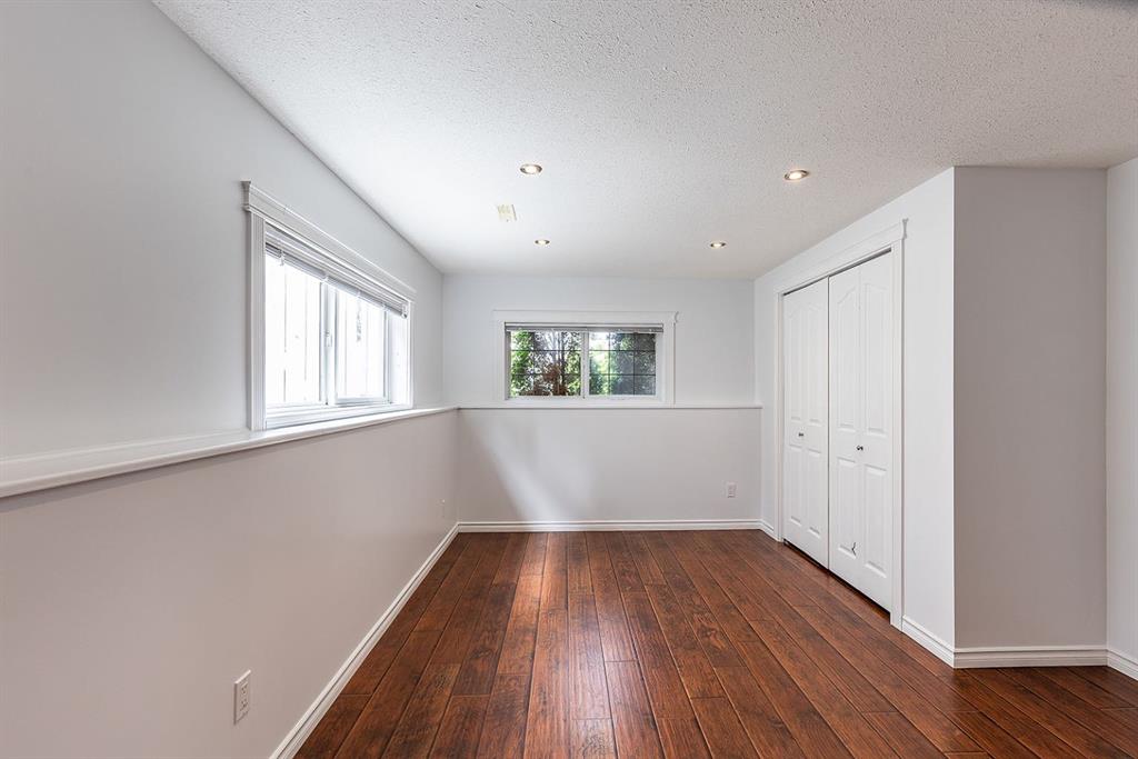 15 Vista Court SE