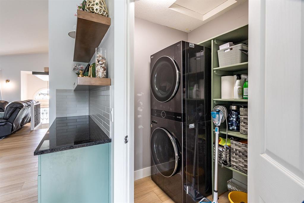 15 Vista Court SE