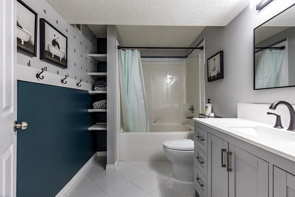 15 Vista Court SE