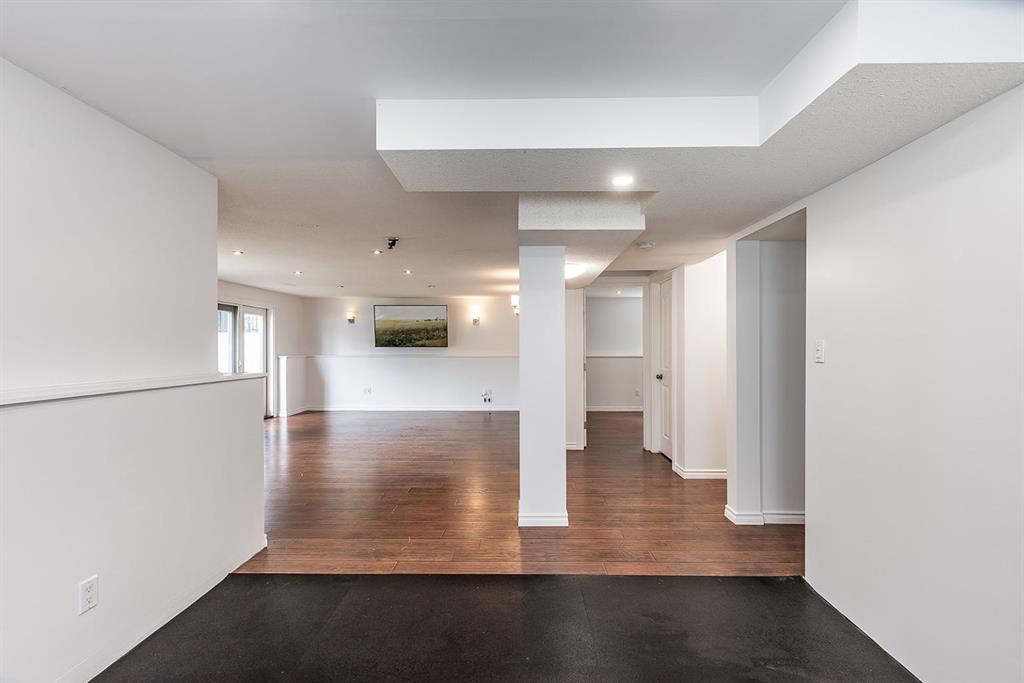15 Vista Court SE