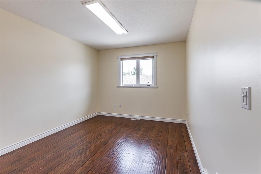 15 Vista Court SE
