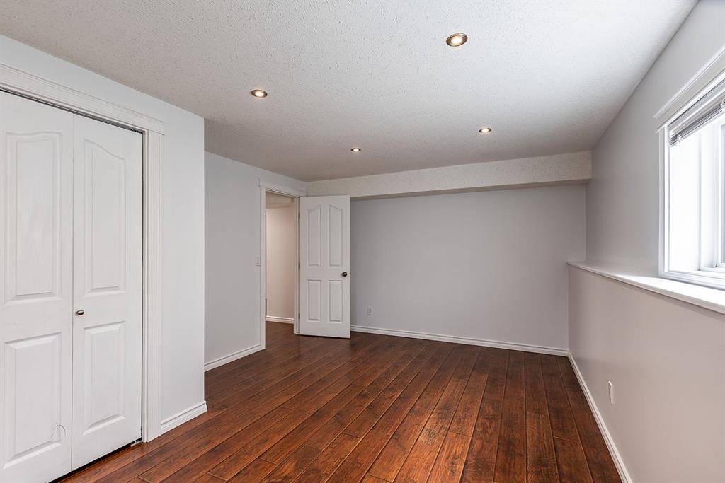 15 Vista Court SE