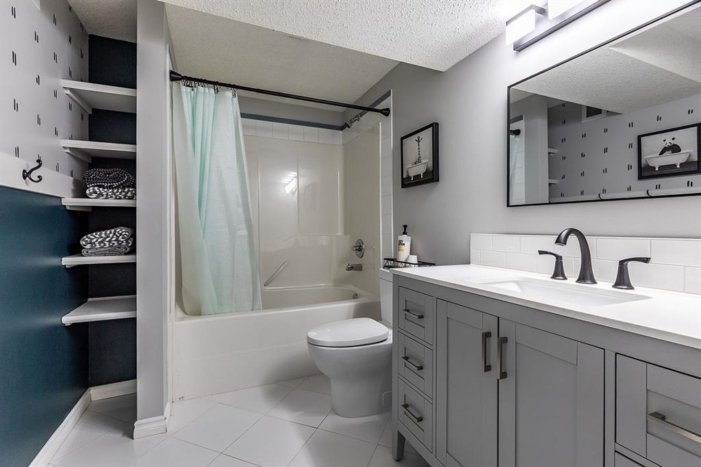 15 Vista Court SE