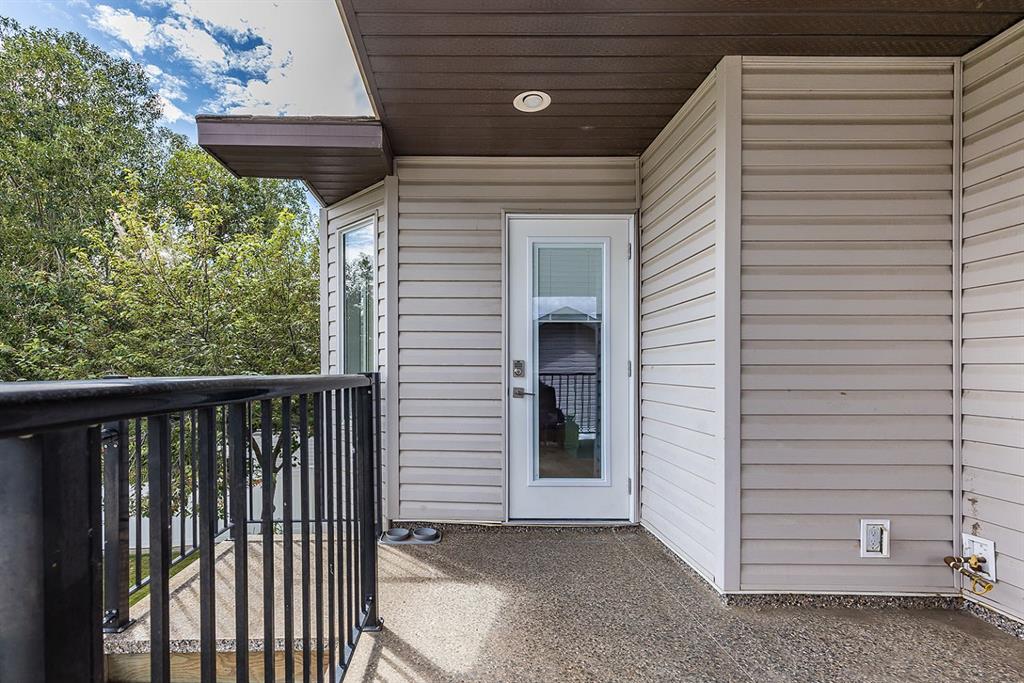 15 Vista Court SE