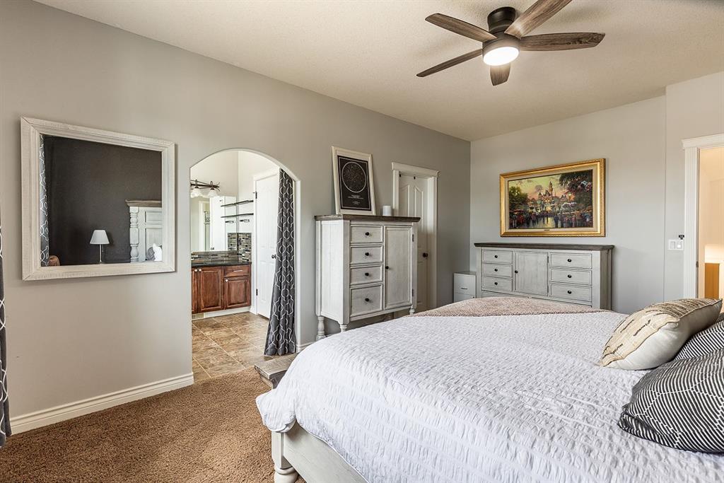 15 Vista Court SE
