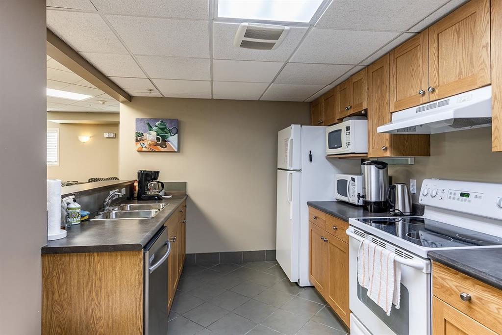 194 Sunrise Circle SW Unit: 403